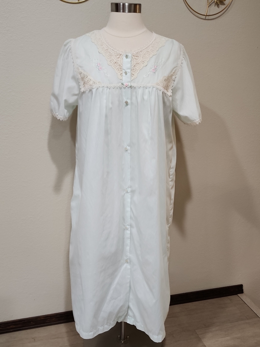 Vintage Barbizon Nightgown & Robe Set Cottagecore Embroidered Lace size Medium
